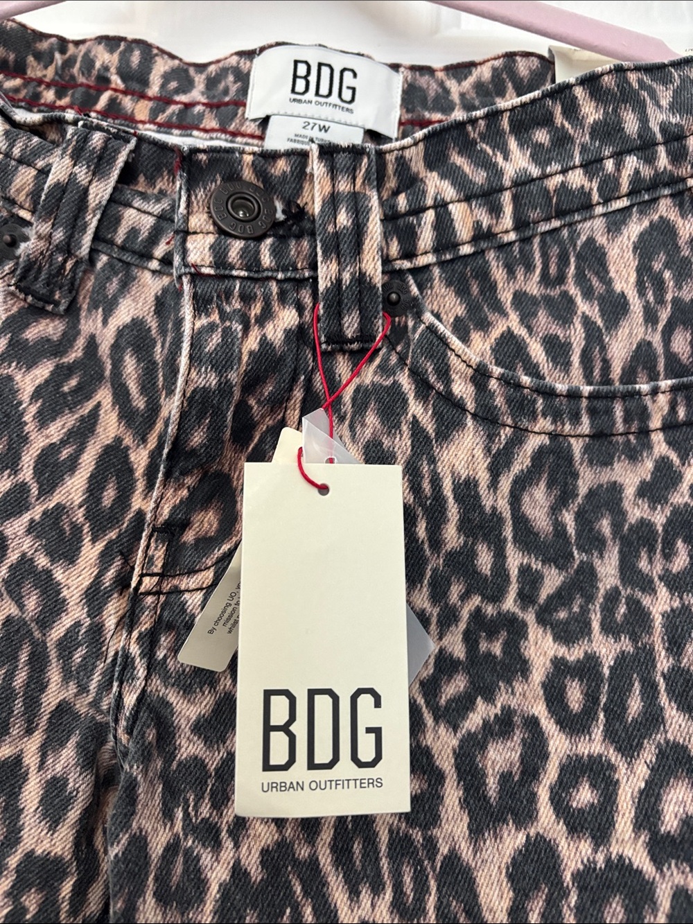 BDG Leopard-Print Wide Leg Boyfriend Kayla Jean. Urban Outfitters. SIZE 27W. NEW - Picture 6 of 9